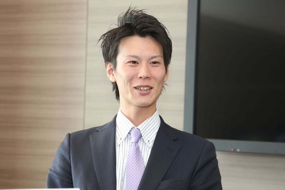 大阪営業所 長谷川